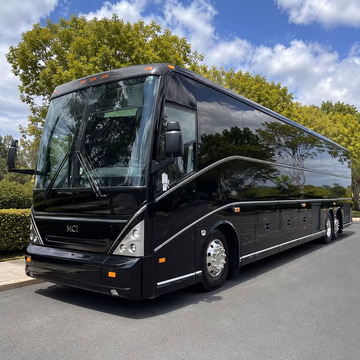 manchester employee shuttle services that keep your team moving