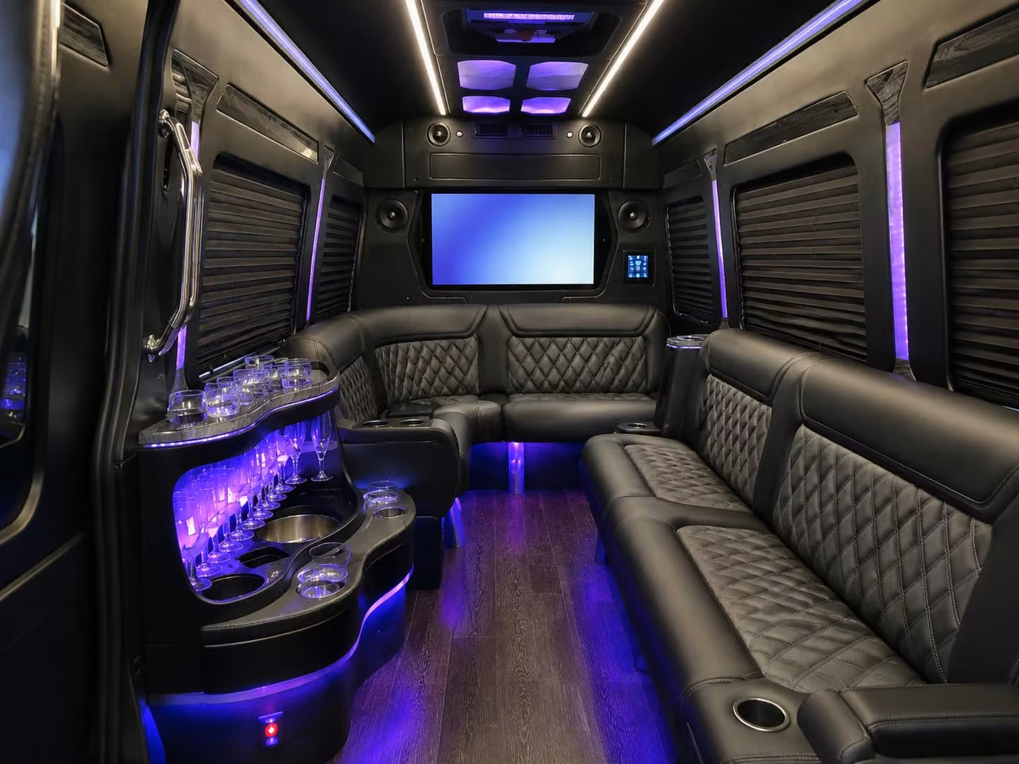 sports team and fan bus rentals in manchester nh